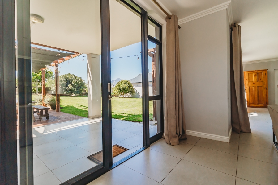 4 Bedroom Property for Sale in Kraaibosch Country Estate Western Cape